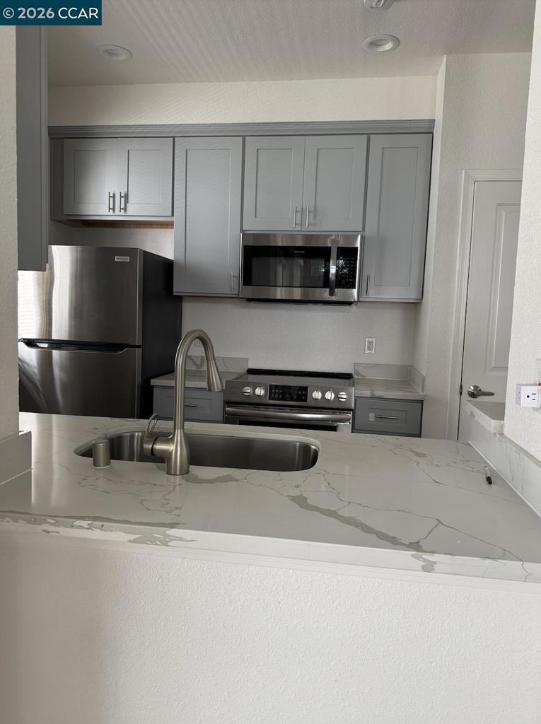 2029 Channing Way Berkeley, CA 94704 - Photo 6 of 15 Gallery Image 6
