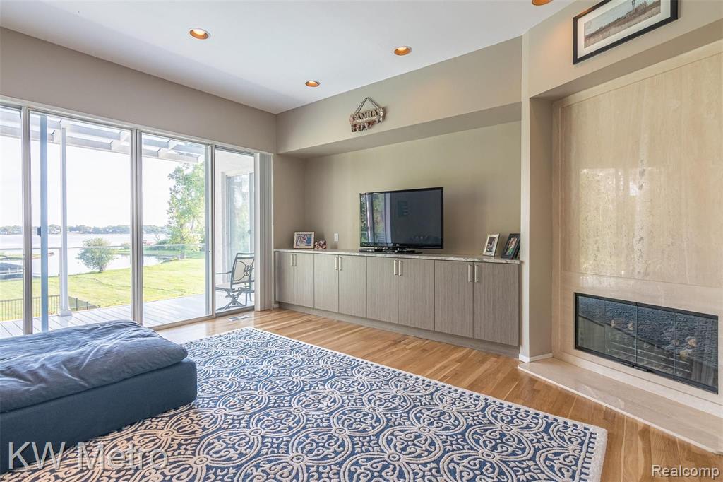 2085 Lone Pine Road West Bloomfield, MI 48302 - Photo 34 of 57