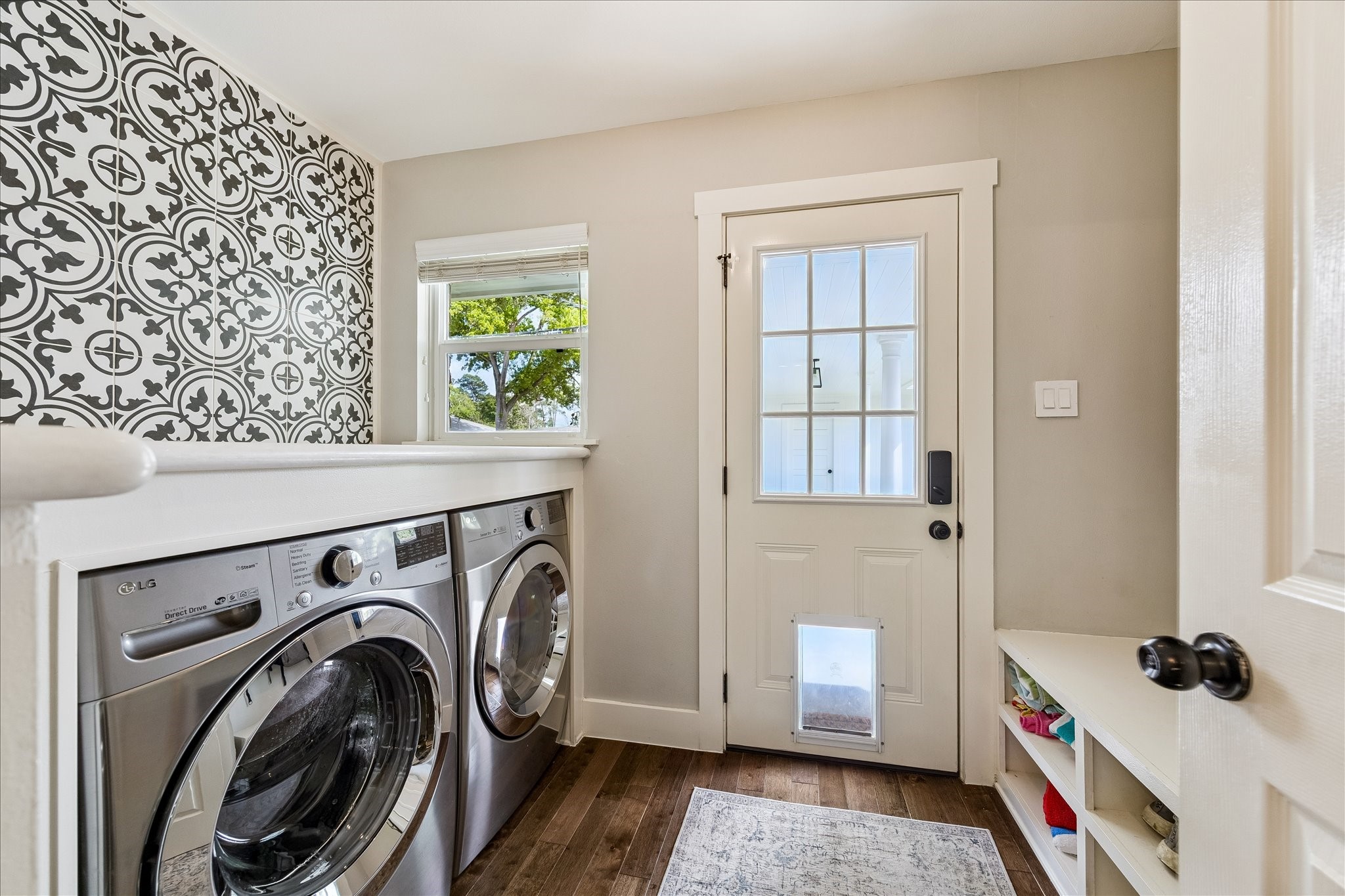 2203 Lamonte Lane Houston, TX 77018 - Photo 15 of 25 a utility room with dryer and washer