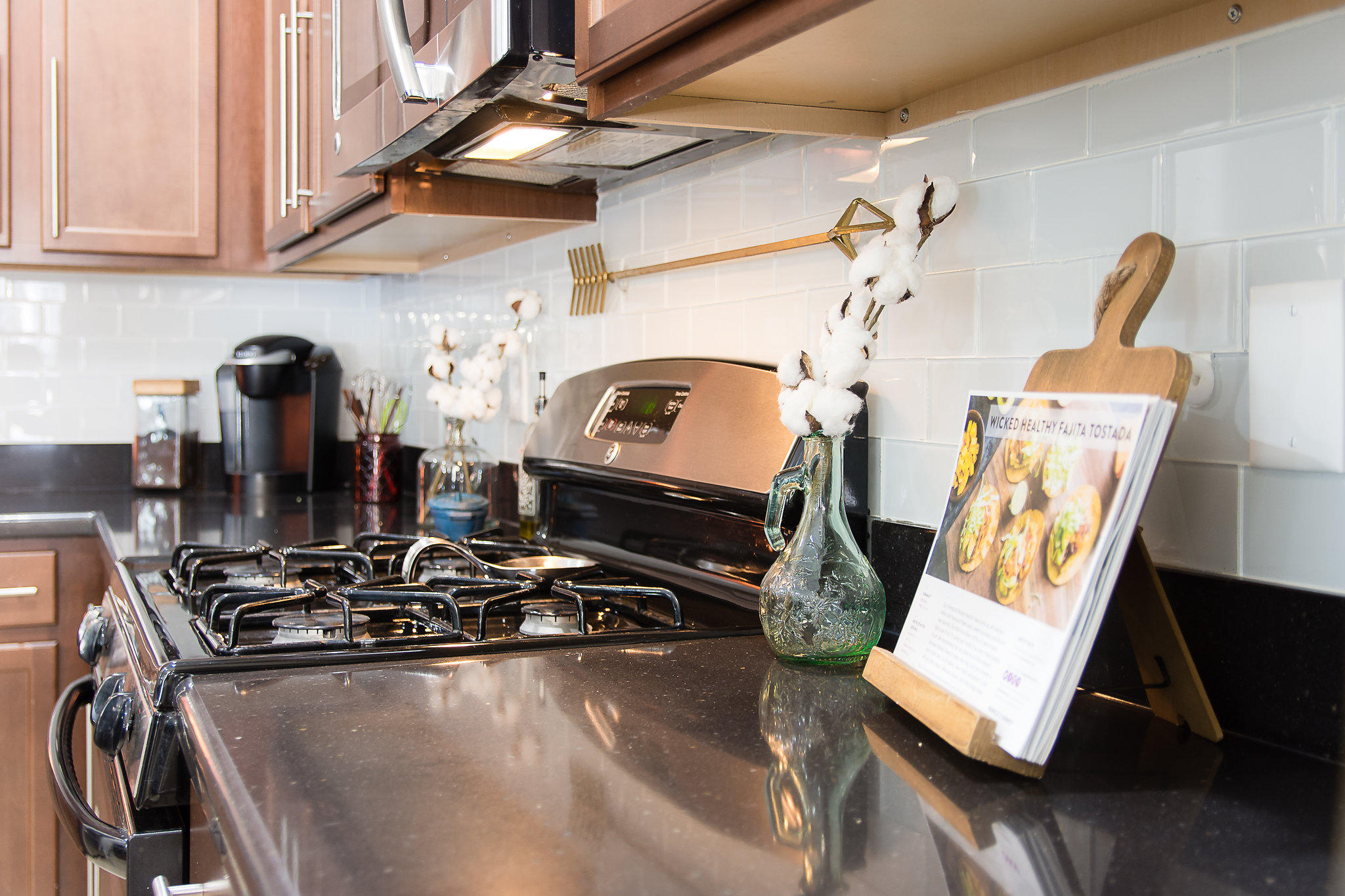 227 Overcup Loop Summerville, SC 29486 - Photo 12 of 37 Gas Range