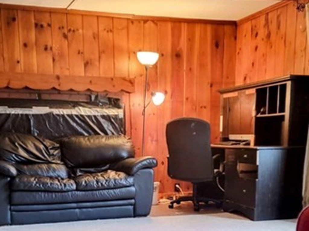 228 Ashby Road Ashburnham, MA 01430 - Photo 13 of 35
