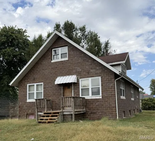 $70,000 | 1529 West Main Street, Vandalia, IL 62471