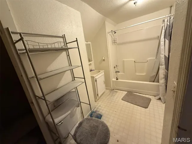 $79,000 | 1529 West Main Street, Vandalia, IL 62471