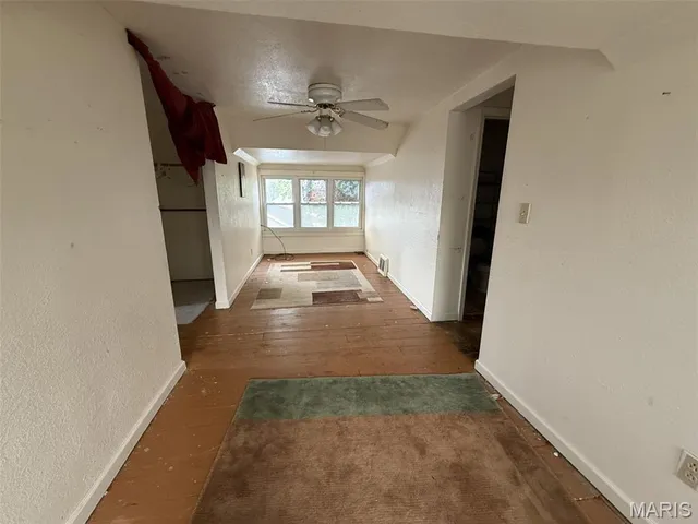 $79,000 | 1529 West Main Street, Vandalia, IL 62471