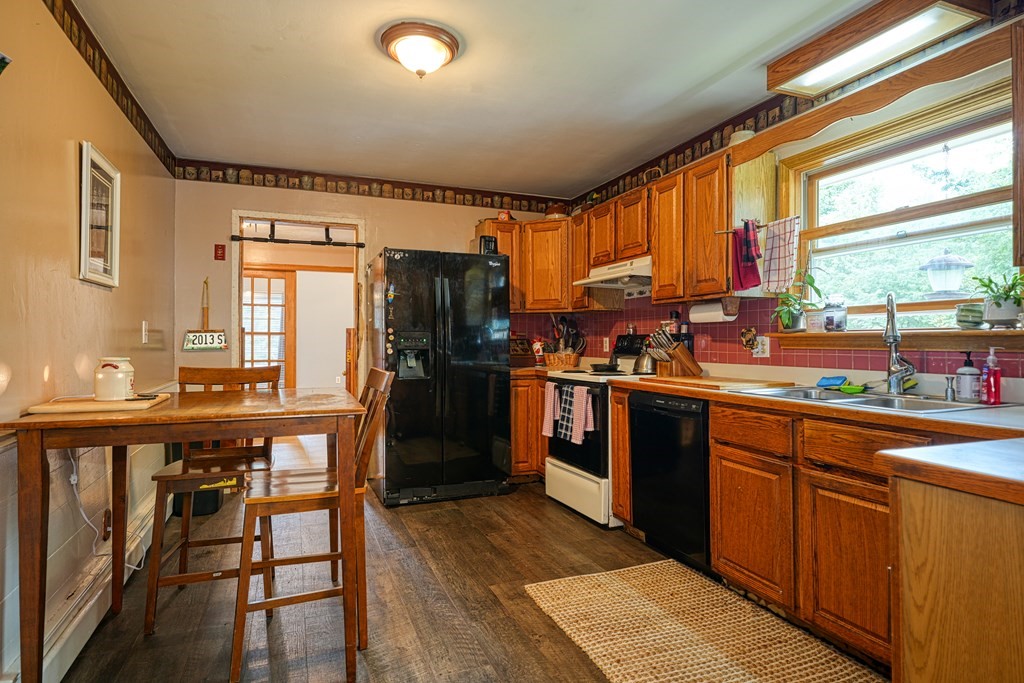 33 Esty Road Princeton, MA 01541 - Photo 17 of 41