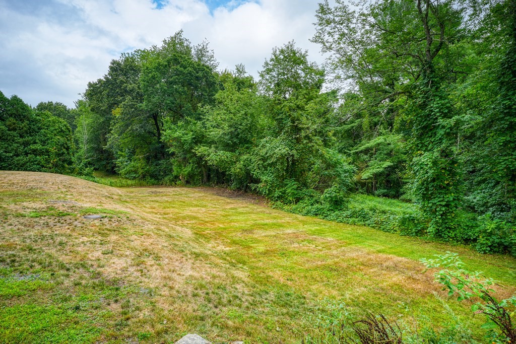 33 Esty Road Princeton, MA 01541 - Photo 4 of 41
