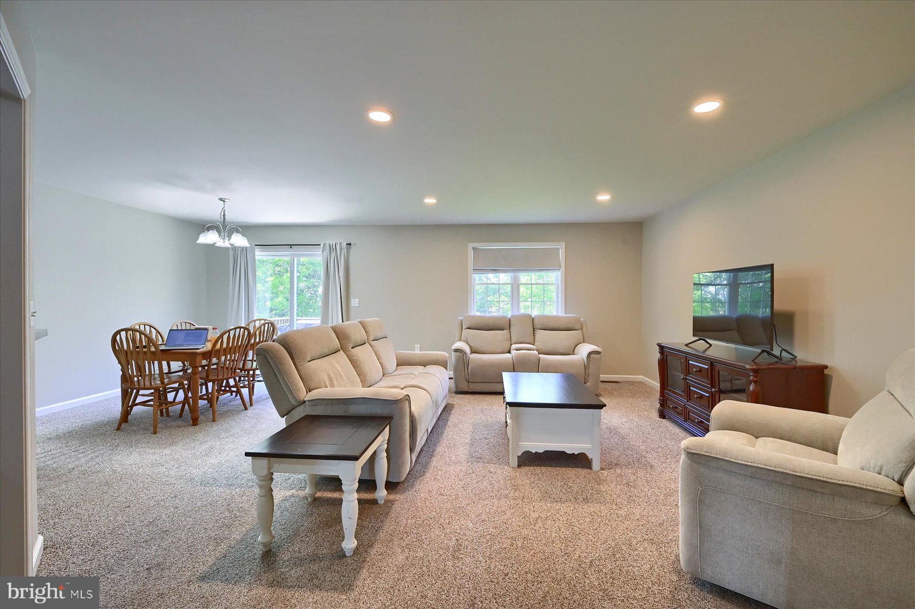 48 Dustin Drive Halifax, PA 17032 - Photo 7 of 33