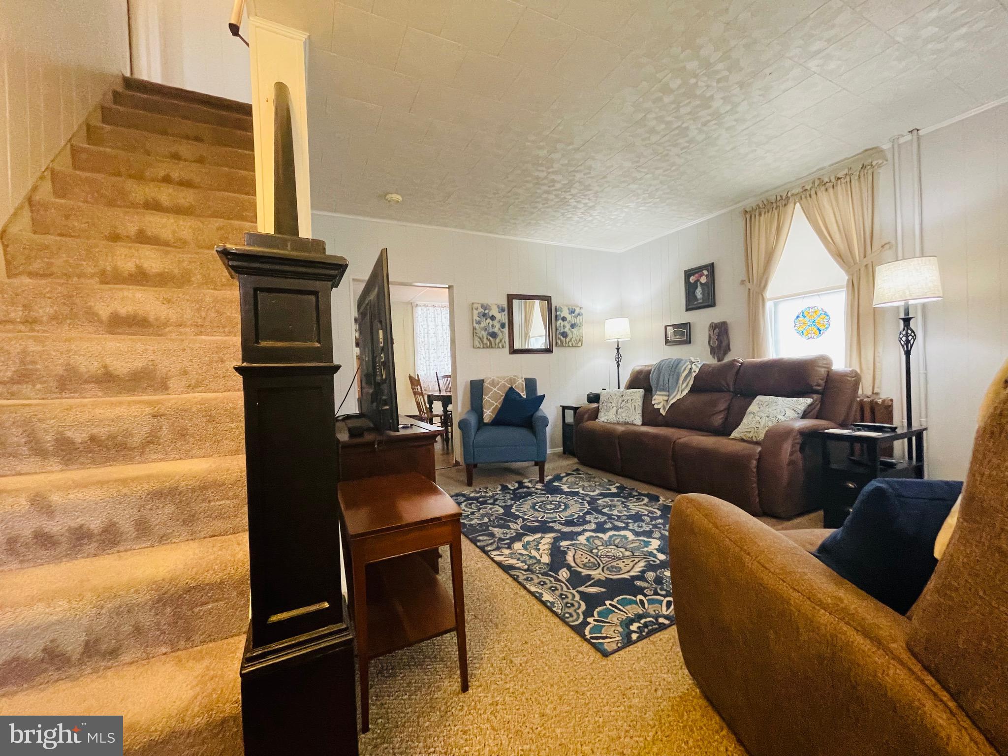 2921 Summit Avenue Baltimore, MD 21234 - Photo 4 of 54