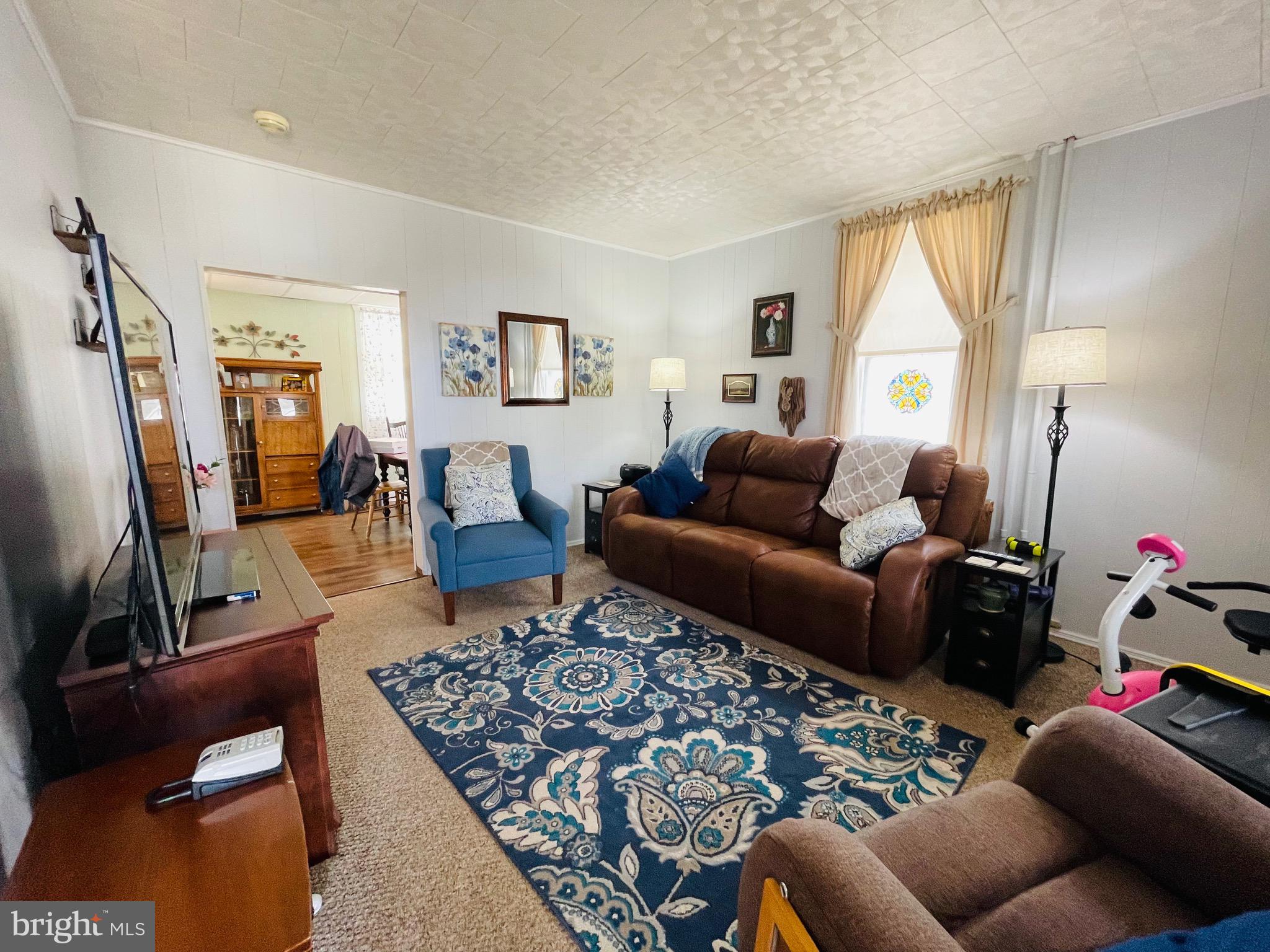 2921 Summit Avenue Baltimore, MD 21234 - Photo 6 of 54