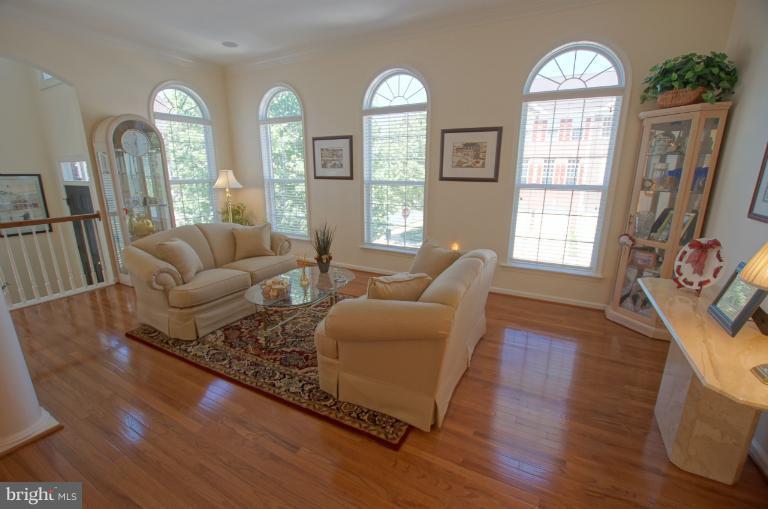 18294 Tupelo Ridge Terrace Leesburg, VA 20176 - Photo 1 of 24 Living Room