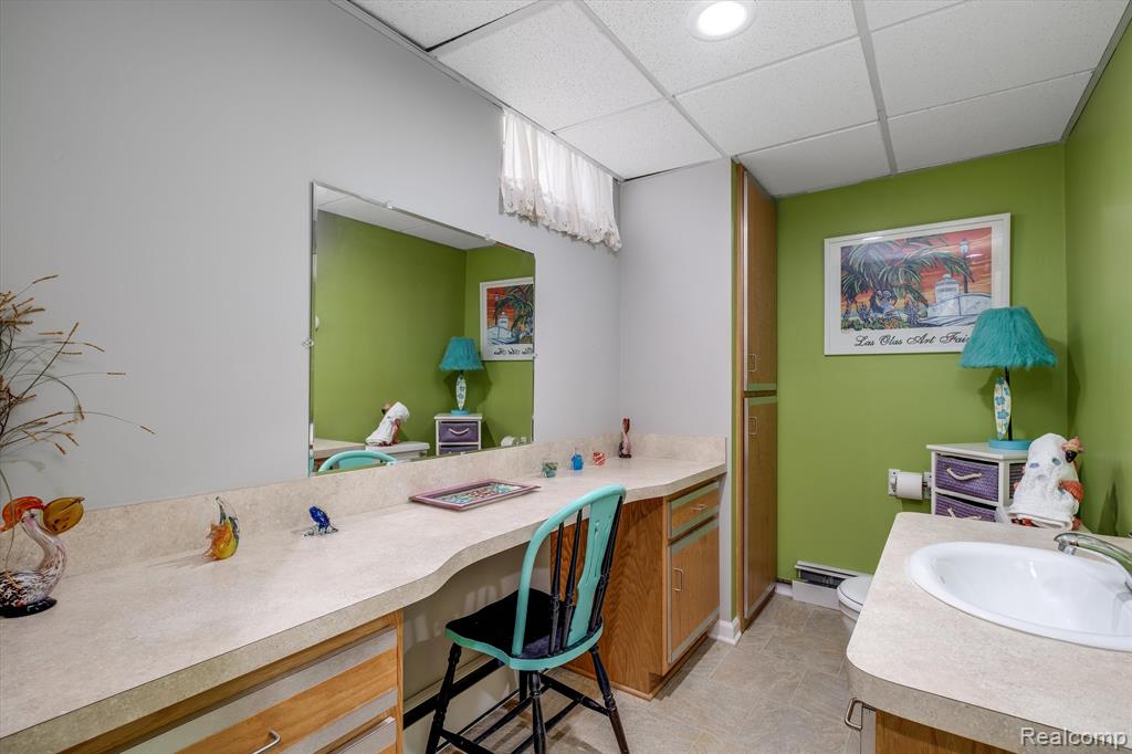 5262 North Livernois Road Rochester, MI 48306 - Photo 40 of 65