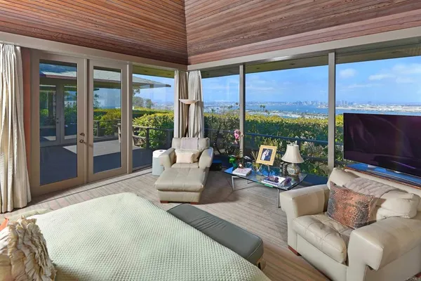 $16,900,000 | 567 Gage Lane, San Diego, CA 92106