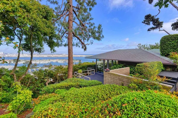 $16,900,000 | 567 Gage Lane, San Diego, CA 92106