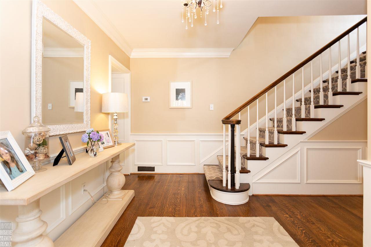 1043 Harvard Road Grosse Pointe Park, MI 48230 - Photo 2 of 33