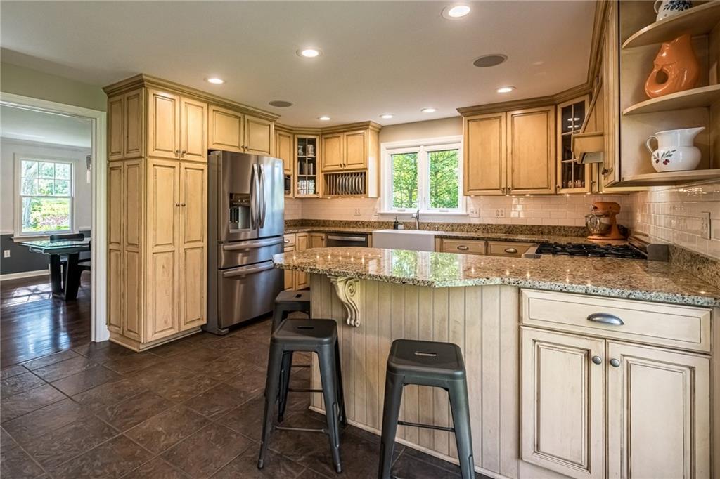 155 Logan Road Gibsonia, PA 15044 - Photo 12 of 25 Gallery Image 12