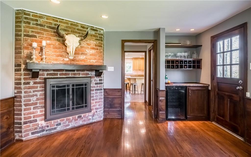 155 Logan Road Gibsonia, PA 15044 - Photo 8 of 25 Gallery Image 8