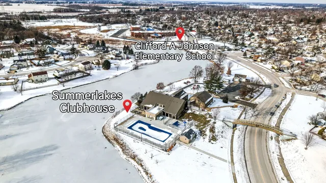 $341,999 | 2S021 Lexington Court, Warrenville, IL 60555