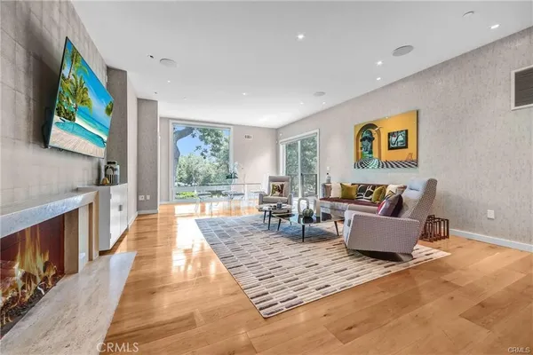 $9,200,000 | 935 Hillcrest Place, Pasadena, CA 91106