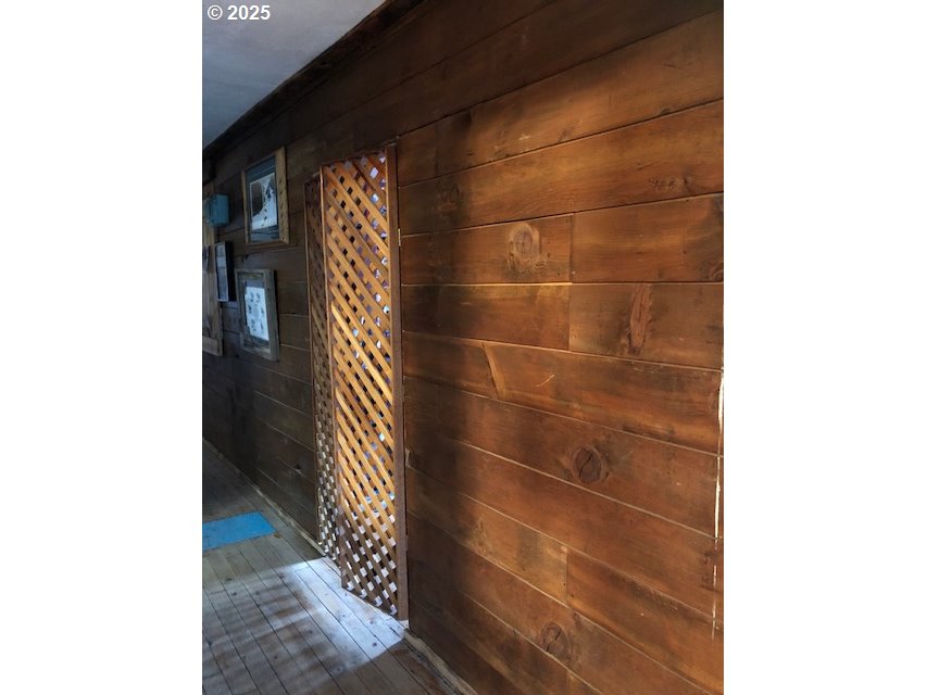 150 East Franklin Avenue Dayville, OR 97825 - Photo 17 of 33 a bathroom with a shower