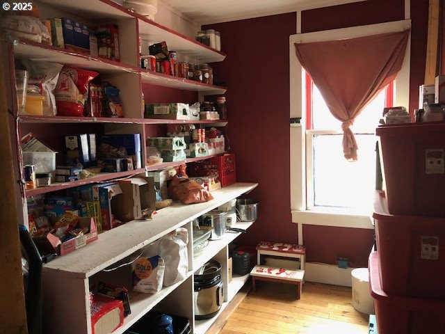 150 East Franklin Avenue Dayville, OR 97825 - Photo 6 of 33 a view of an entryway with workspace