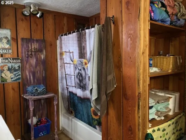 $285,000 | 150 East Franklin Avenue, Dayville, OR 97825