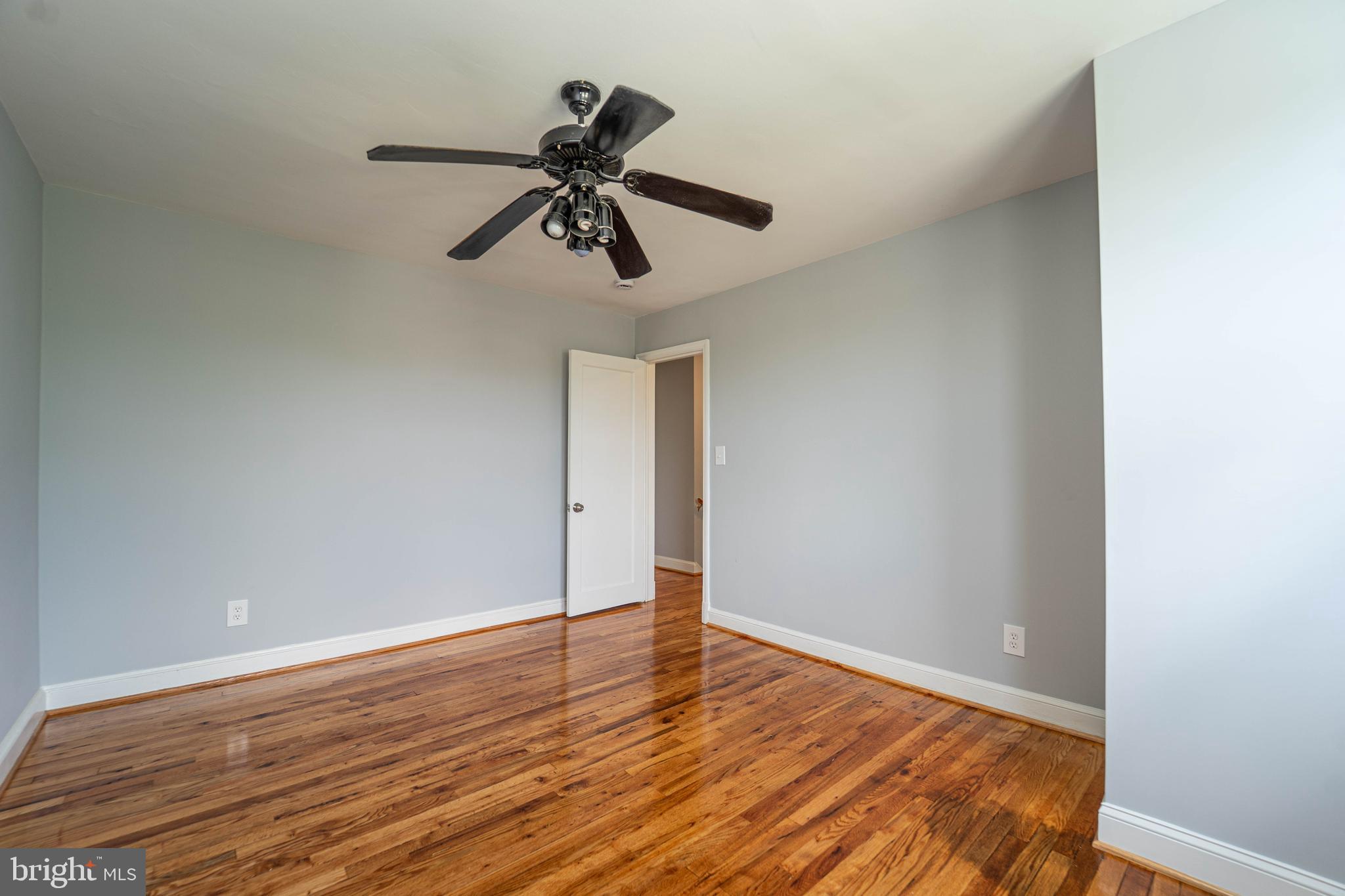 2841 Federal Street Baltimore, MD 21213 - Photo 27 of 39 a view of an empty room