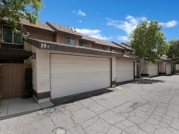 $530,000 | 24829 Apple Street, Unit E, Newhall, CA 91321