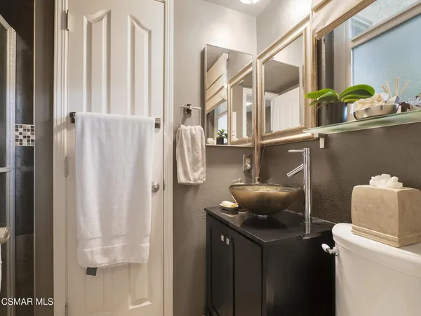 $530,000 | 24829 Apple Street, Unit E, Newhall, CA 91321