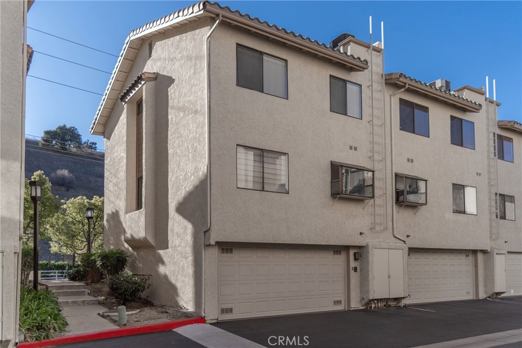 5360 Las Virgenes Road Calabasas, CA 91302 - Photo 4 of 37