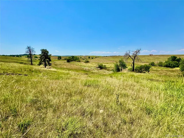 a view of an ocean view