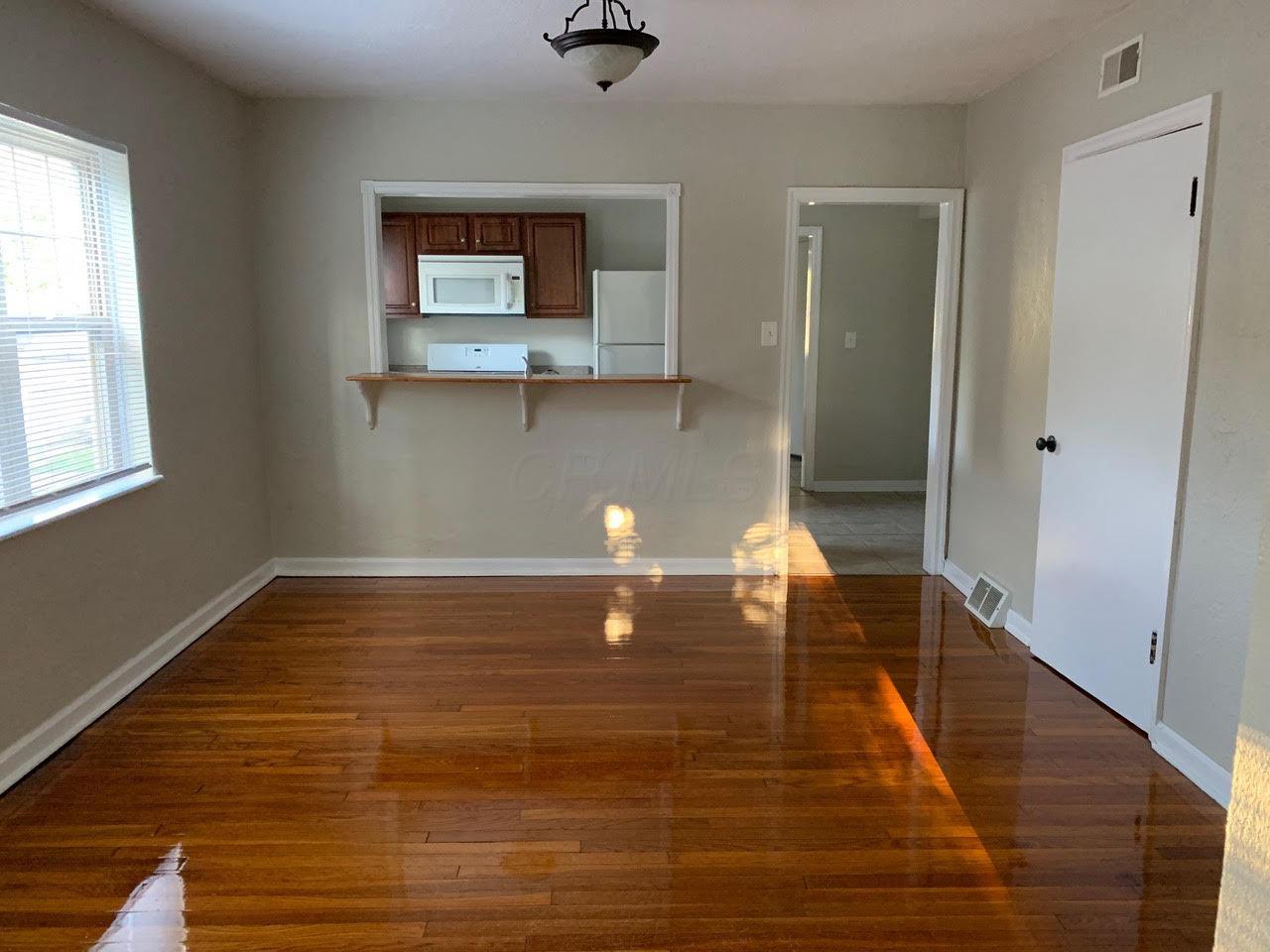 1048 Berkeley Road Columbus, OH 43206 - Photo 6 of 18 Gallery Image 6