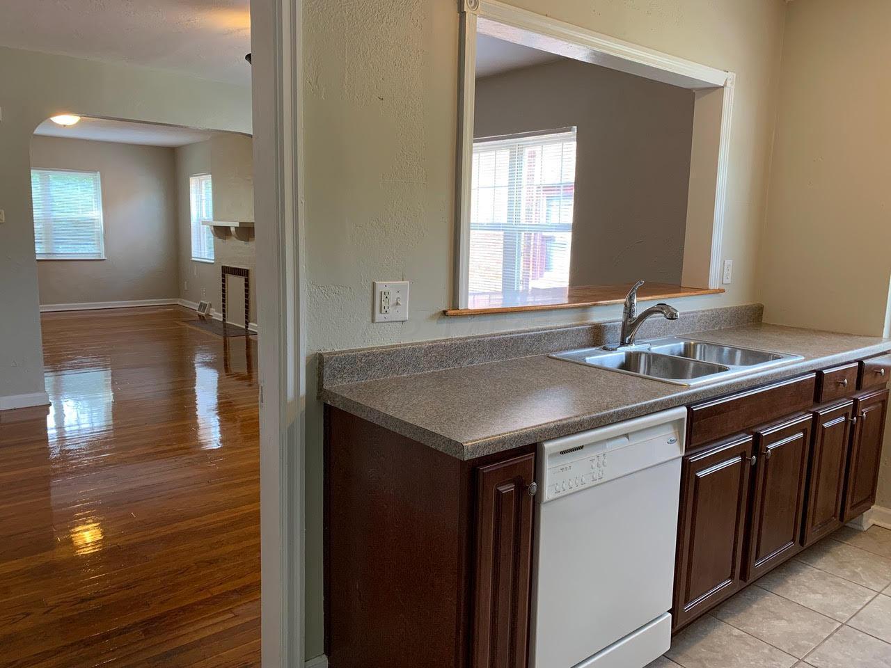 1048 Berkeley Road Columbus, OH 43206 - Photo 8 of 18 Gallery Image 8