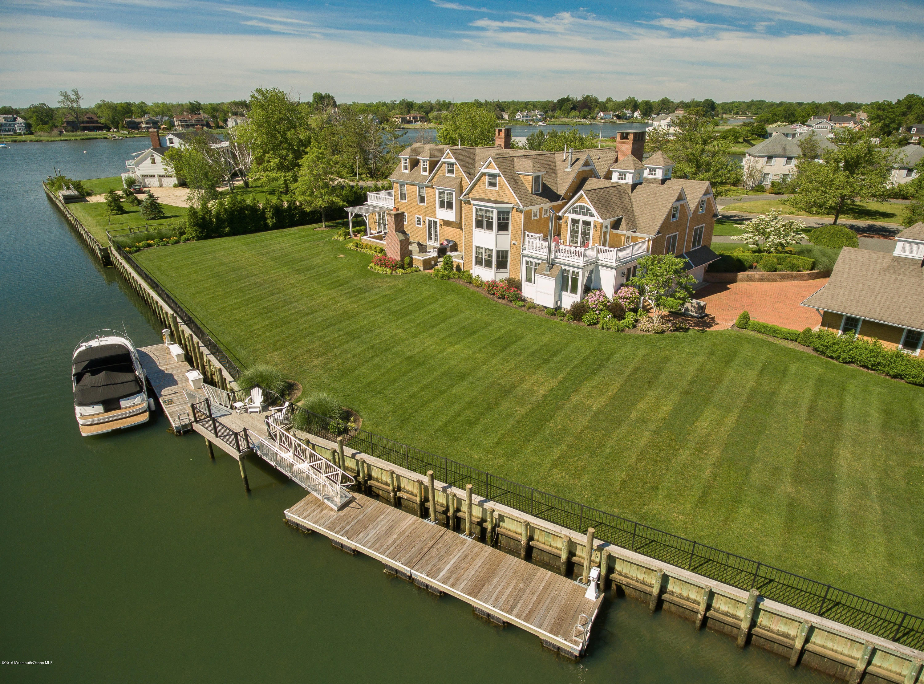 13 Rivers Edge Drive Rumson, NJ 07760 - Photo 1 of 41 Gateway to River