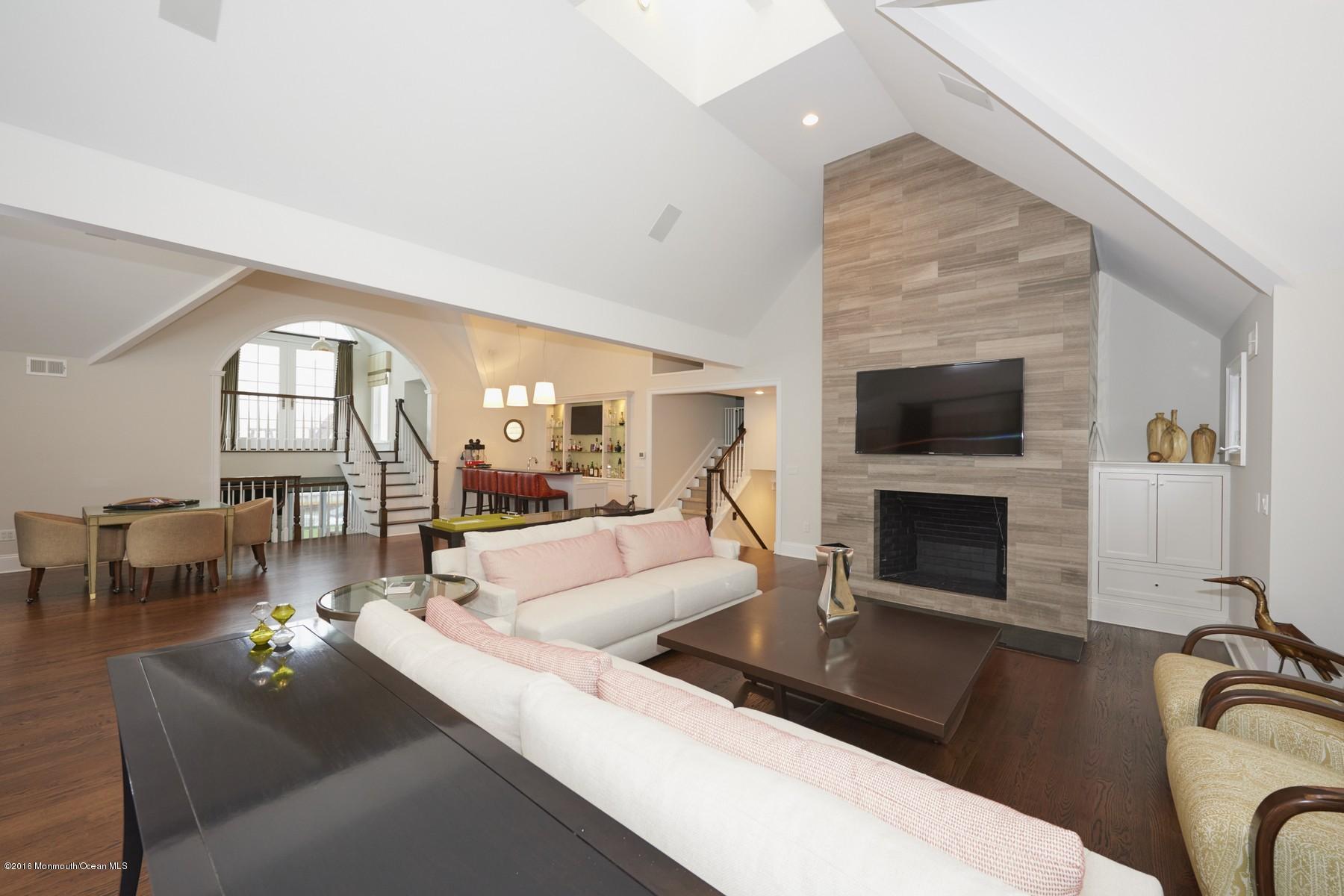 13 Rivers Edge Drive Rumson, NJ 07760 - Photo 18 of 41 Great Room