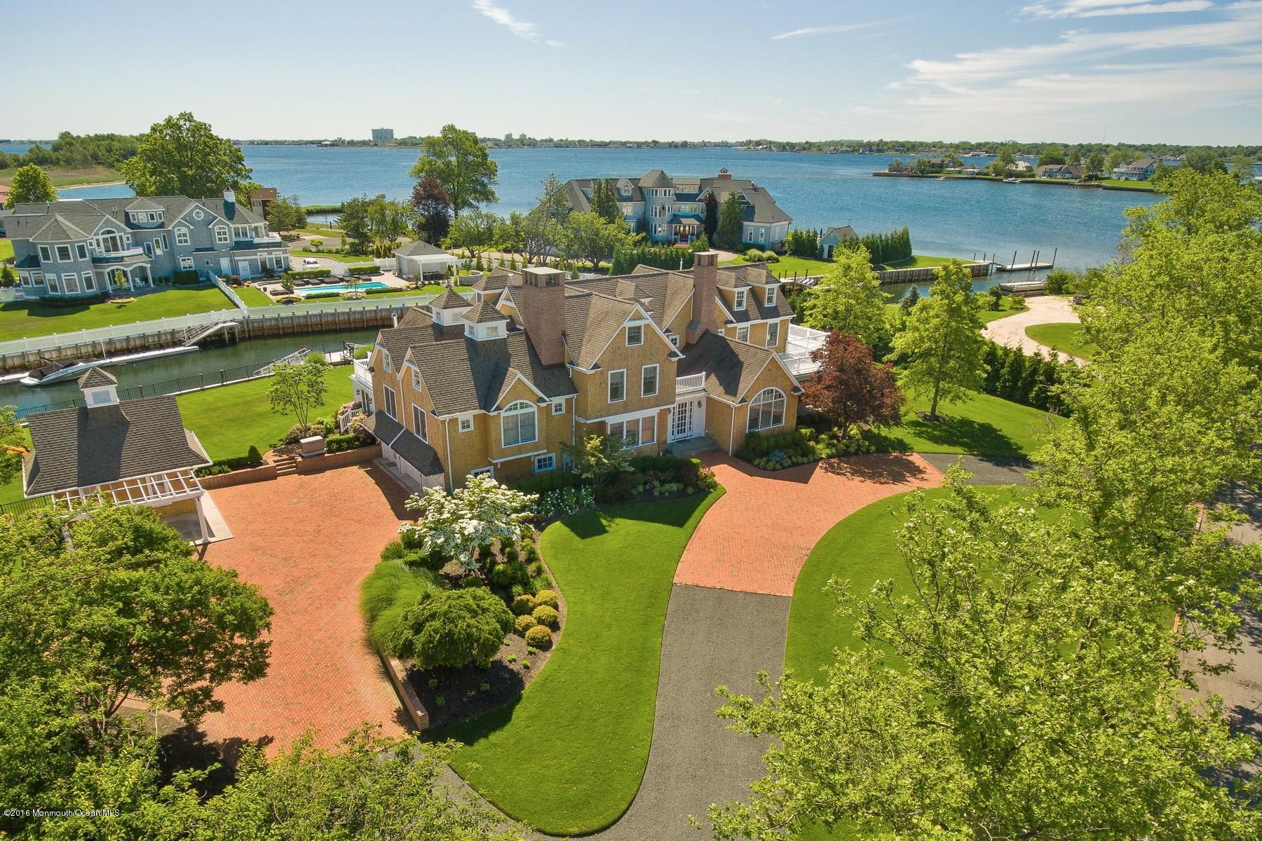 13 Rivers Edge Drive Rumson, NJ 07760 - Photo 2 of 41 Stunning Waterfront
