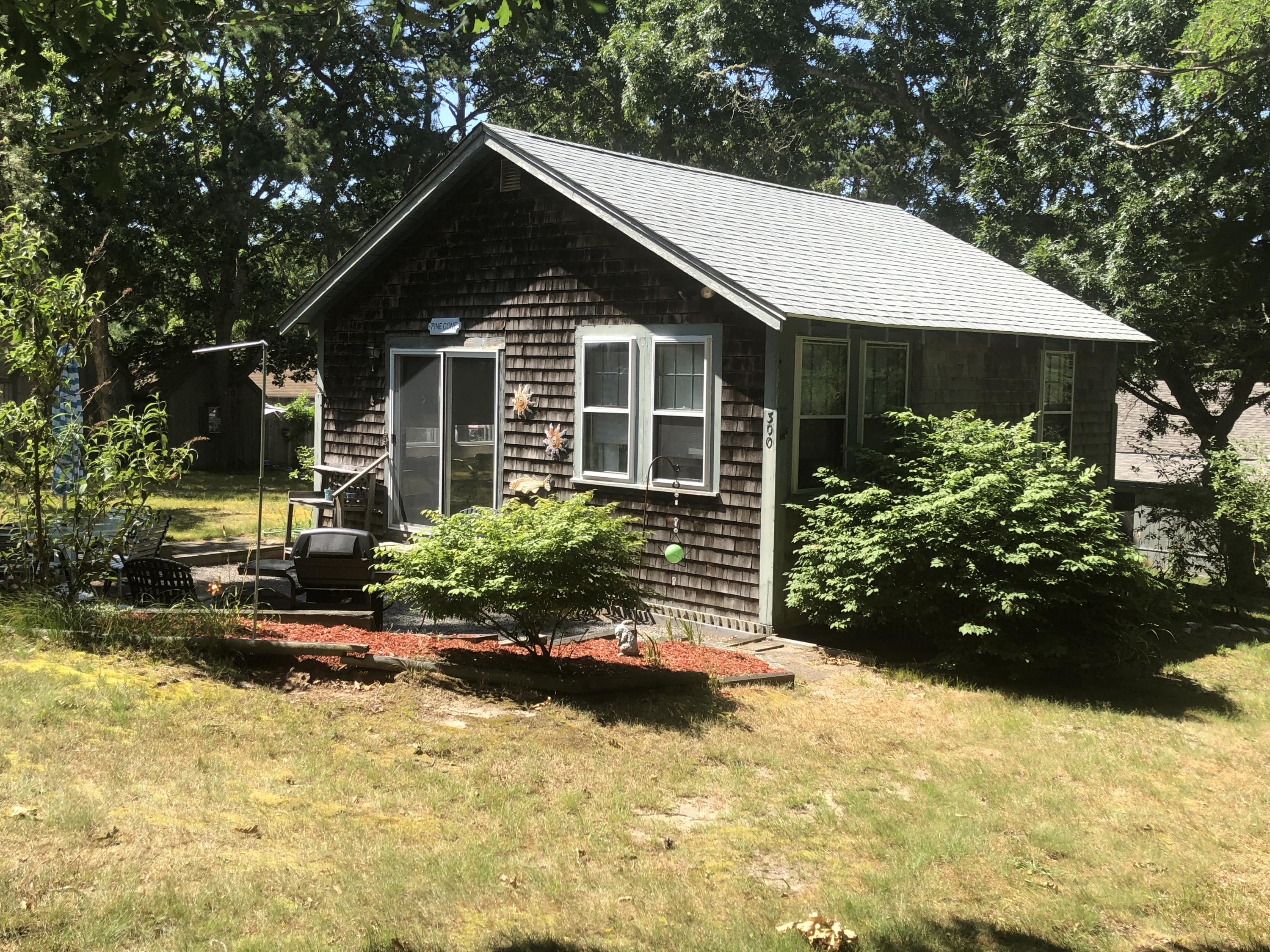 300 Silver Oak Road Eastham, MA 02642 - Photo 3 of 21 IMG_0830