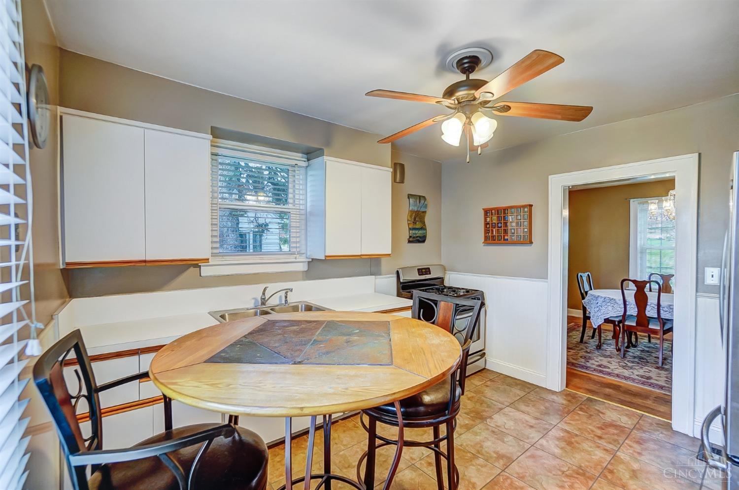 3562 Ebenezer Road Cincinnati, OH 45248 - Photo 13 of 37