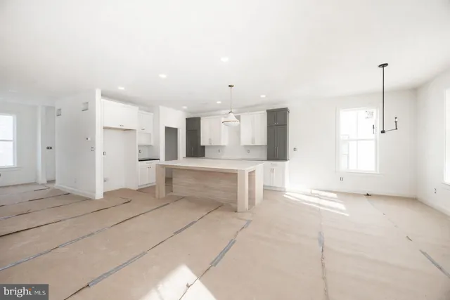 $1,230,500 | 453 East Franklin Street, Unit SINGLE, Media, PA 19063