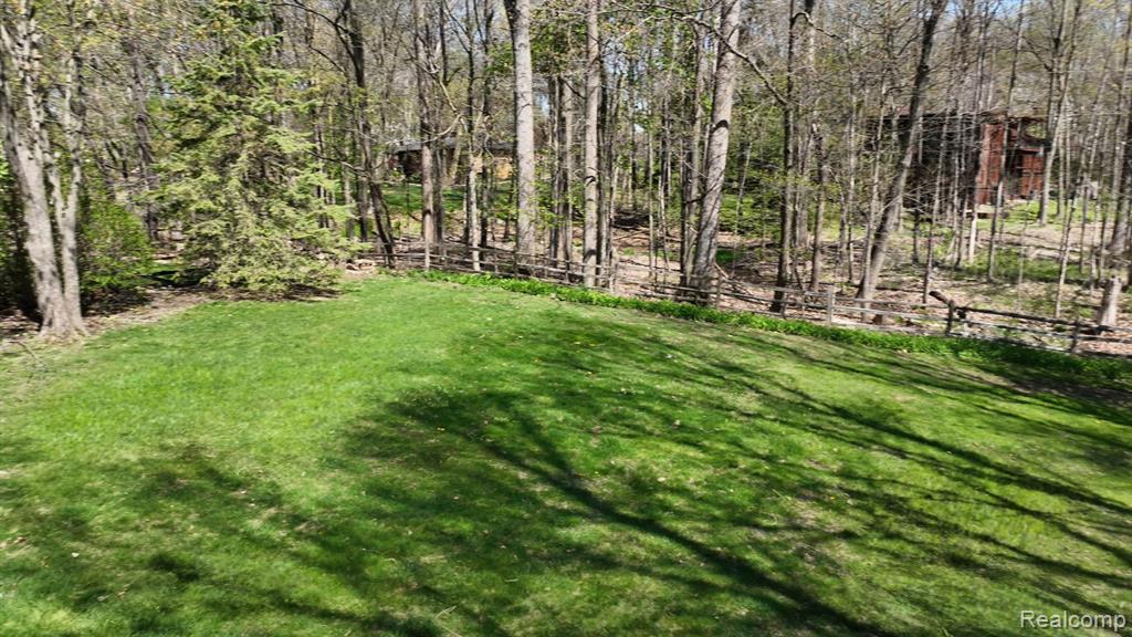 1382 Springwood Lane Rochester Hills, MI 48309 - Photo 46 of 51