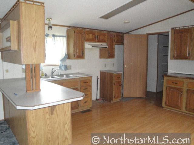 965 East River Road Motley, MN 56466 - Photo 5 of 10 Gallery Image 5