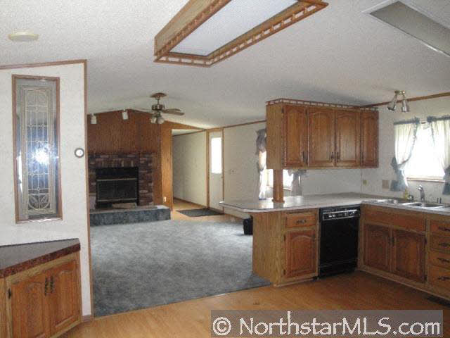 965 East River Road Motley, MN 56466 - Photo 6 of 10 Gallery Image 6