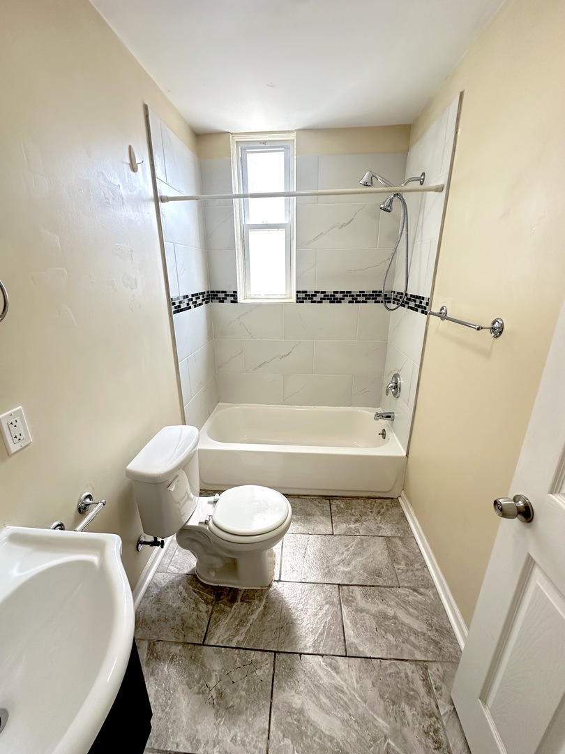 3759 South Union Avenue, Unit 2F Chicago, IL 60609 - Photo 2 of 12