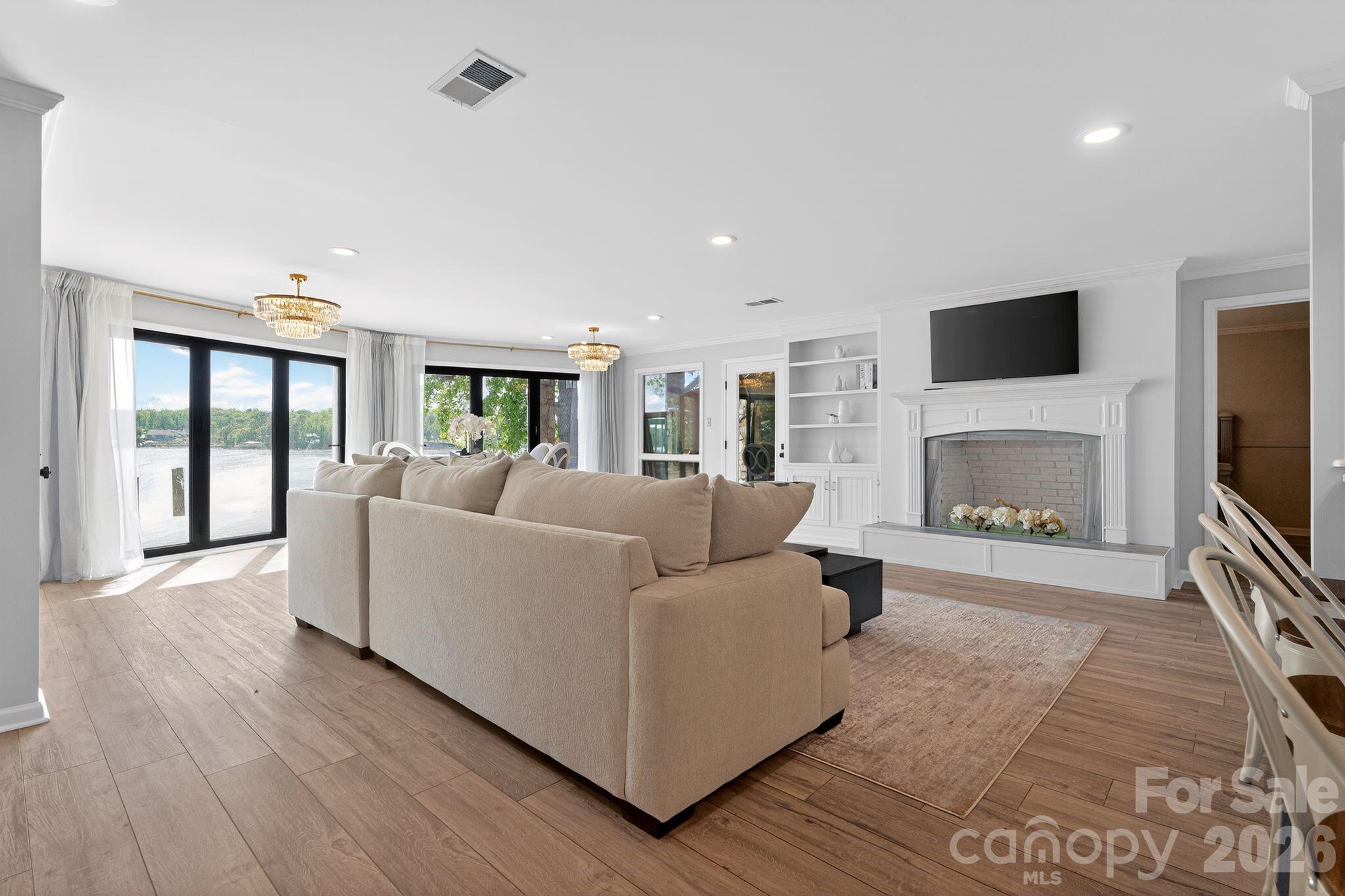 8611 Island Point Road Charlotte, NC 28278 - Photo 25 of 46 Gallery Image 25