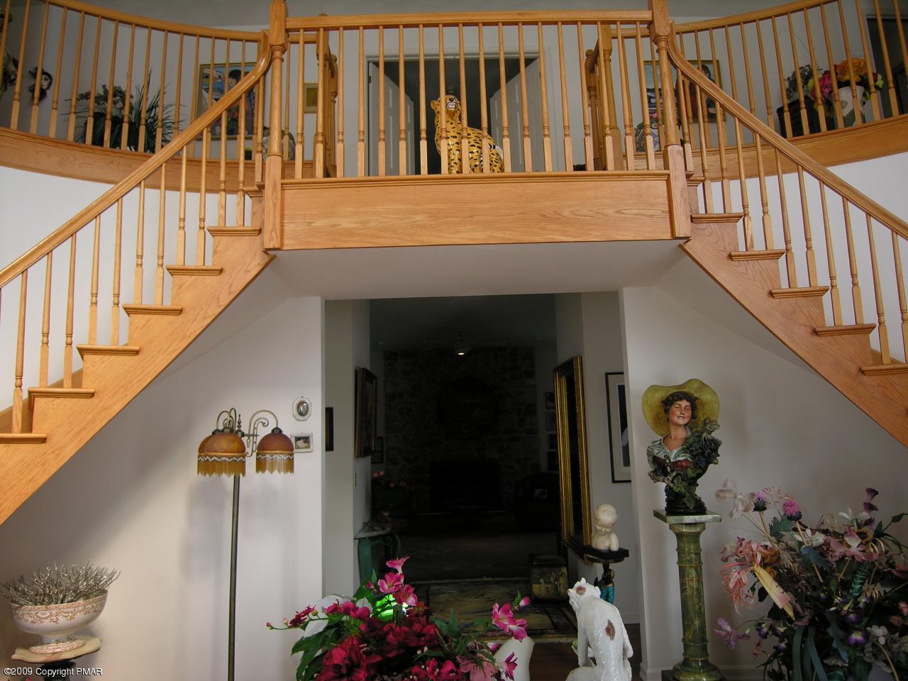 2109 Ridge Road Stroudsburg, PA 18360 - Photo 11 of 18 Double Oak Staircase