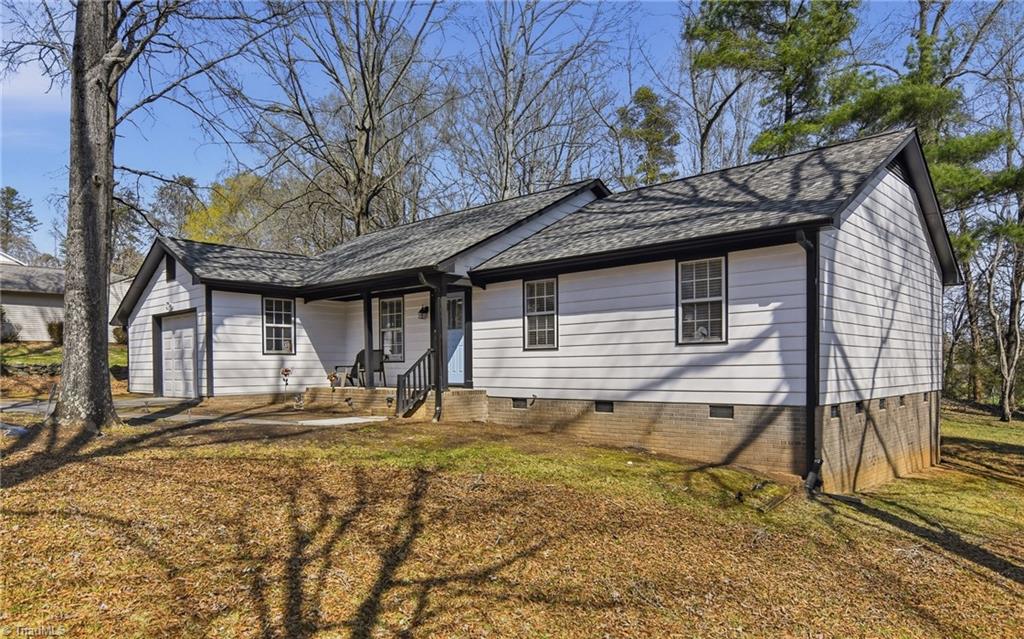 6445 Armindale Avenue Rural Hall, NC 27045 - Photo 2 of 32
