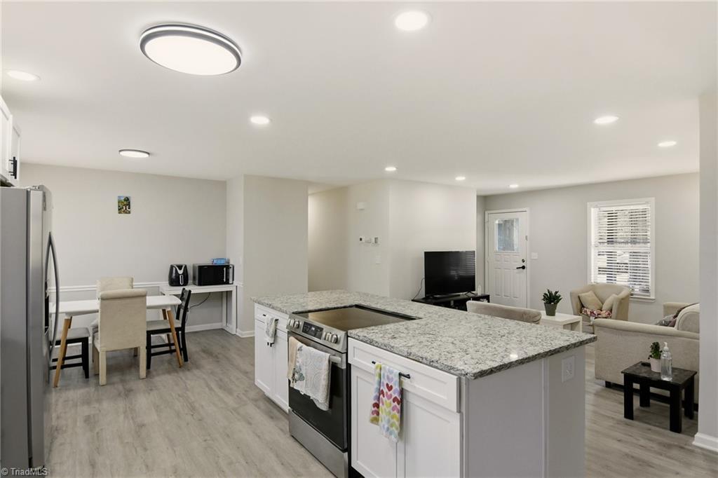 6445 Armindale Avenue Rural Hall, NC 27045 - Photo 9 of 32