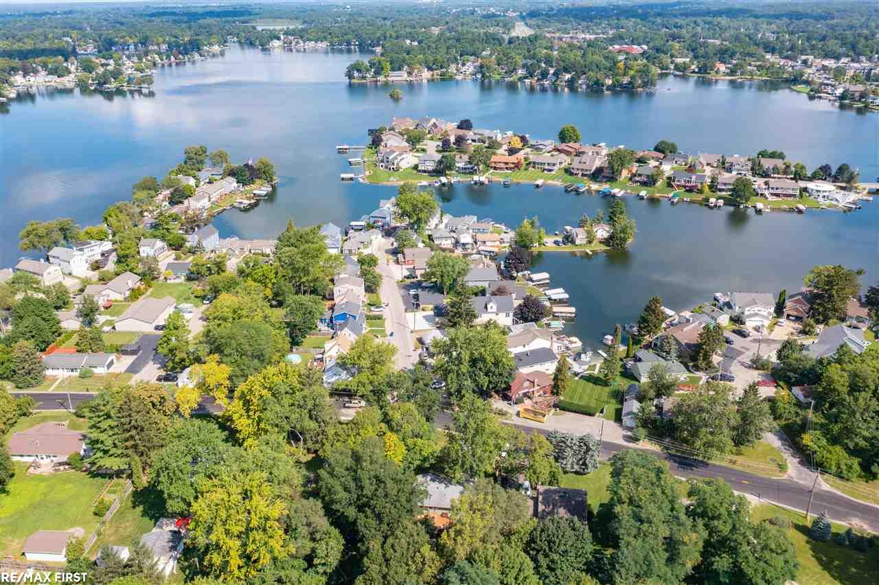 231 Heights Road Lake Orion, MI 48362 - Photo 34 of 36 50052237-33.JPG