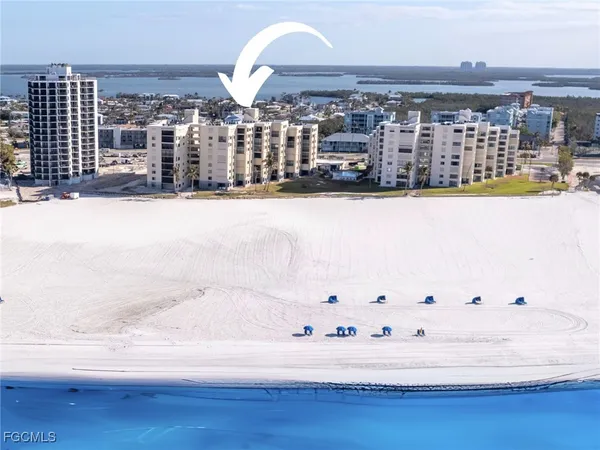 $699,000 | 6662 Estero Boulevard, Unit 308, Fort Myers Beach, FL 33931