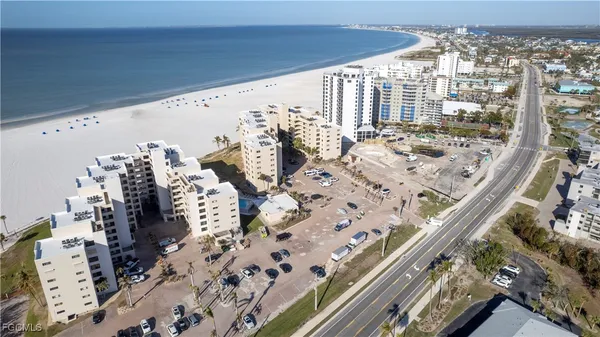 $699,000 | 6662 Estero Boulevard, Unit 308, Fort Myers Beach, FL 33931