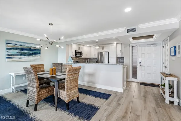 $699,000 | 6662 Estero Boulevard, Unit 308, Fort Myers Beach, FL 33931